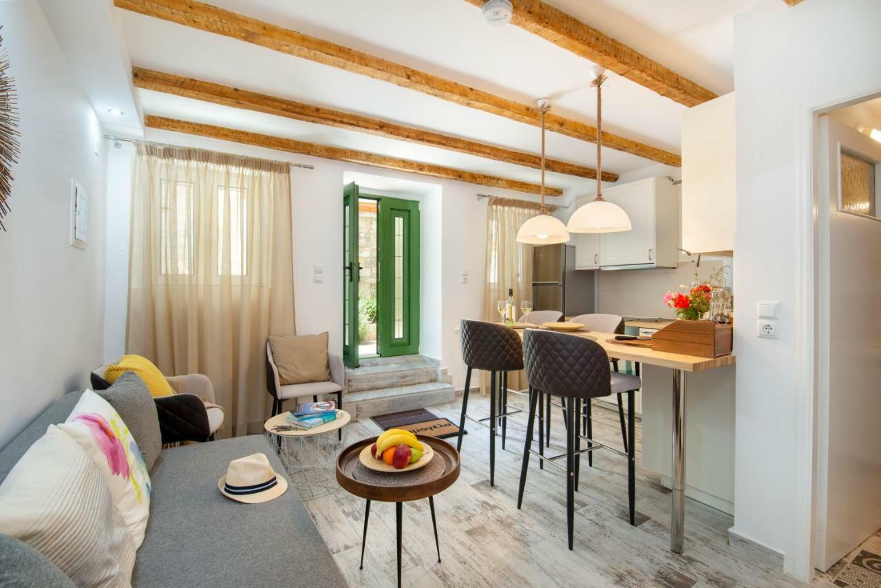 Loggos Couple Suite By Konnect Longós Exterior foto