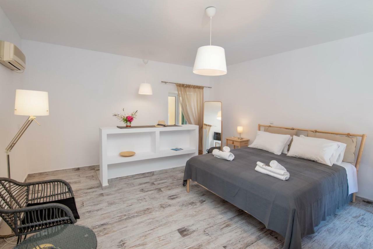 Loggos Couple Suite By Konnect Longós Exterior foto